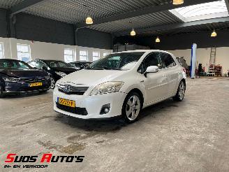 skadebil auto Toyota Auris 1.8 Full Hybrid Dynamic 2011/6