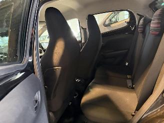 Citroën C1 1.0 VTi Shine picture 14