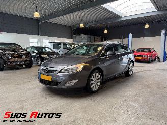 Schadeauto Opel Astra 1.4 Turbo Sport 2011/3