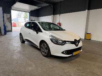 Renault Clio 0.9 TCe ECO Night&Day NL NAP! picture 7