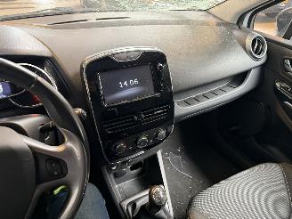 Renault Clio 0.9 TCe ECO Night&Day NL NAP! picture 17