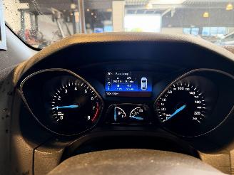 Ford Focus 1.0 Titanium picture 24