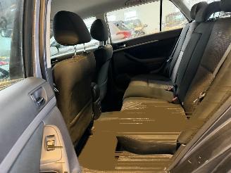 Toyota Avensis Wagon 1.8 VVTi Luna picture 13