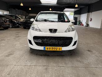 škoda osobní automobily Peugeot 107 1.0-12V Millesim 200 2011/3