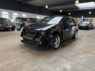 Auto incidentate Toyota Auris 1.8 Full Hybrid Dynamic 2012/2