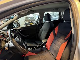 Opel Astra 1.4 Turbo picture 16