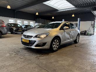 skadebil auto Opel Astra 1.4 Turbo 2015/5