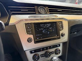 Volkswagen Passat 1.6 TDI BlueMotion picture 23
