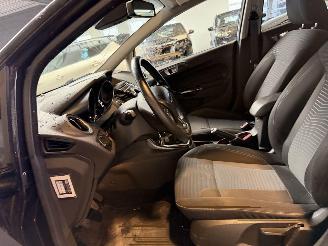 Ford Fiesta 1.5 TDCi Titanium picture 14