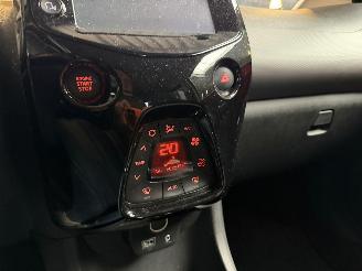 Peugeot 108 1.0 e-VTi Allure NAP! picture 21