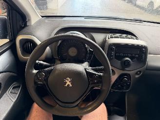 Peugeot 108 1.0 e-VTi Active picture 23