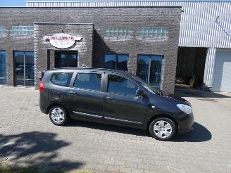 Schadeauto Dacia Lodgy 1.2 TCe Lauréate 5p. 2013/1