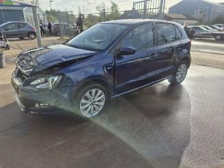 Auto incidentate Volkswagen Polo Polo V (6R) Hatchback 1.2 TSI (CBZB) [77kW] PANO!! 2014/1