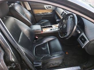 Jaguar XF XF (CC9) Sedan 2.2 D S200 16V (224DT) [147kW] picture 8