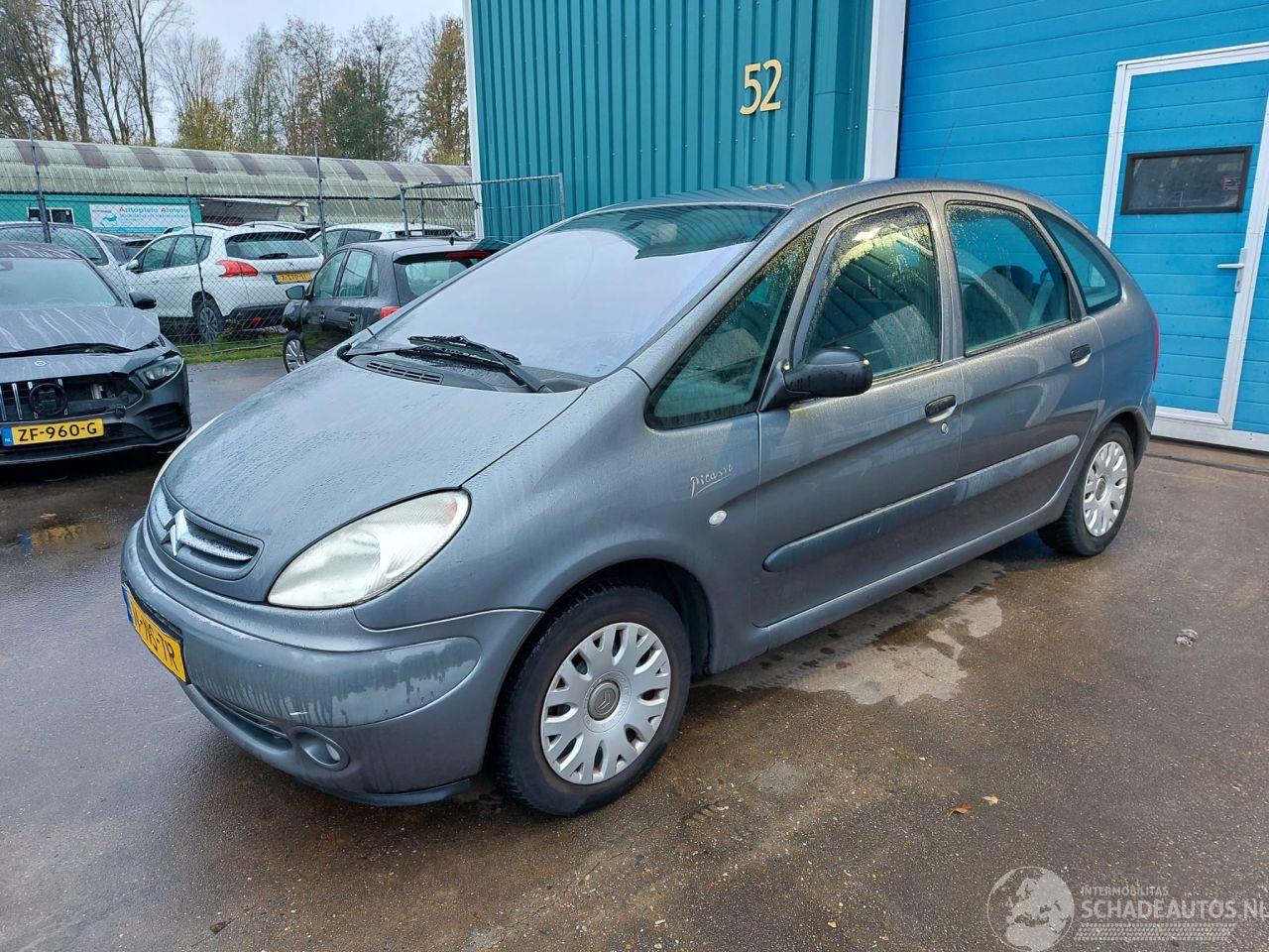 Citroën Xsara Xsara Picasso (CH) MPV 2.0 16V (EW10J4(RFN)) [100kW]