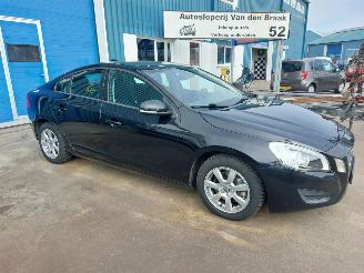 Volvo S-60 S60 II (FS) Sedan 1.6 T3 16V picture 3