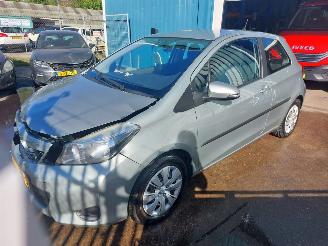 škoda osobní automobily Toyota Yaris Yaris III (P13) Hatchback 1.33 16V 2011/12