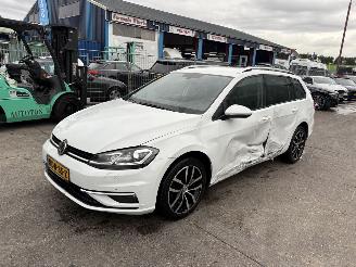 Unfallwagen Volkswagen Golf 1.6 TDI 85KW DSG Clima Navi Led Xenon 2019/5