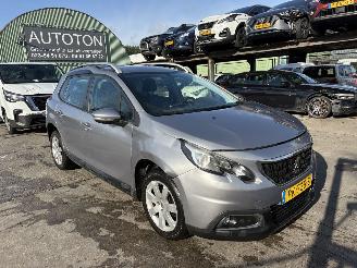 Coche accidentado Peugeot 2008 1.2 81KW Autom. Clima Navi Led Active NAP 2017/7