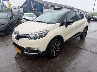 Coche accidentado Renault Captur 0.9 TCE 66KW Clima Navi Led Dynamique 2014/5