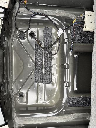 Ford Mustang Mach-e 98 kWh Extended 210KW RWD picture 23