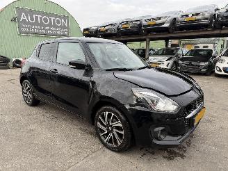 Coche accidentado Suzuki Swift 1.2 61KW Autom. Smart Hybrid Led Xenon Navi Clima 2021/3
