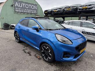 krockskadad bil auto Ford Puma 1.0 Ecoboost 114KW Pano Clima Navi Led ST-Line X First Edition Camera NAP 2020/7