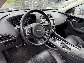 Jaguar F-Pace 2.0T 184KW Autom. AWD Clima Navi Led Xenon Portfolio picture 7