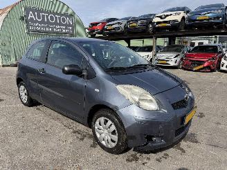 Toyota Yaris 1.0 VVTi 51KW Navi Airco NAP picture 1