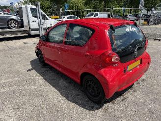 Toyota Aygo 1.0-12V 50KW 5-Deurs NAP picture 3