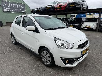 Schadeauto Mitsubishi Space-star 1.0 52KW Airco 5-Deurs Cool+ NAP 2016/8