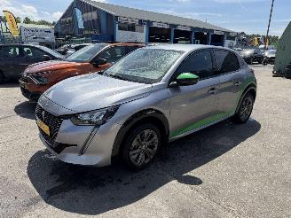 Voiture accidenté Peugeot e-208 50 kWh EV Allure Pack Clima Navi Led 5-Drs NAP 2023/6