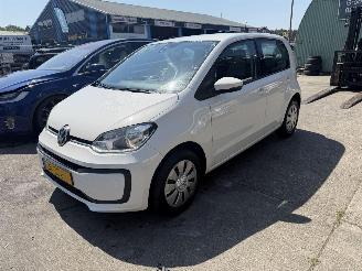 Schadeauto Volkswagen Up! 1.0 44KW Airco Move Up 5-Deurs Bleumotion NAP 2019/7