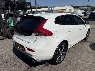 Volvo V-40 2.0 D2 88KW R-Design Xenon Clima Navi Business NAP picture 3