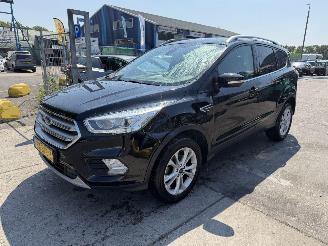 Ford Kuga 1.5 Ecoboost 88KW Clima Navi Titanium NAP picture 2