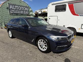 damaged passenger cars BMW 5-serie 520D 140KW Autom. High Executive Clima Navi Xenon Camera 2019/1