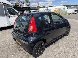 Voiture accidenté Peugeot 107 1.0-12V 50KW XR NAP 2009/6