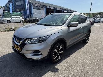 Schadeauto Nissan Qashqai 1.2 Tekna 85KW Clima Navi Led 360View 2018/1