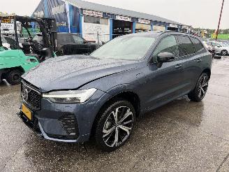 Vaurioauto  passenger cars Volvo Xc-60 2.0 T6 PHEV 186KW AWD Pano Clima Navi Plus Dark NAP 2025/1