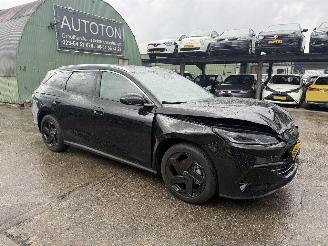 Voiture accidenté BYD SEAL 6 Touring 1.5 DM-i Autom. Pano Clima Navi Led Hybrid 2025/10