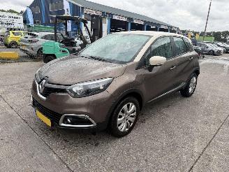 Auto incidentate Renault Captur 0.9 TCE 66KW Navi Airco Led NAP 2014/4