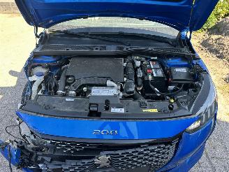 Peugeot 208 GT picture 12
