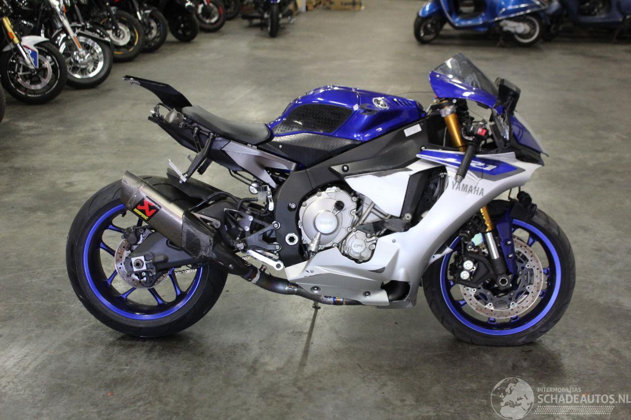 Yamaha  YZF R1