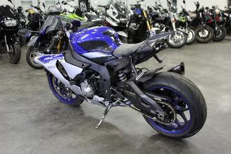 Yamaha  YZF R1 picture 6