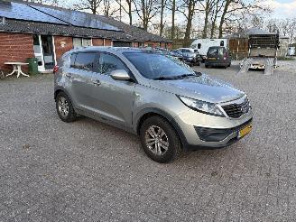 Coche accidentado Kia Sportage 2.0 X- Tra First Edition 2010/9