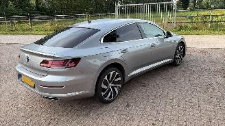uszkodzony samochody osobowe Volkswagen Arteon 2.0 280 PK 4X4 2017/7