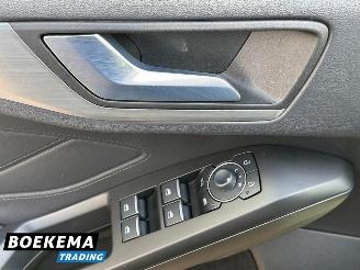 Ford Focus Wagon 1.0 EcoBoost Hybrid Titanium Stoel/Stuurverw. Navigatie Camera picture 24