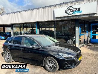 Hyundai I-30 1.5 T-GDi MHEV Stoel/Stuur Verwarming + Ventilatie Navigatie Camera picture 1