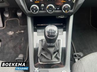Skoda Octavia 1.0 TSI Business Ed Navigatie Canton Stoelverw. Climate Cruise PDC picture 27