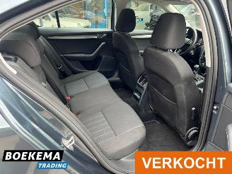 Skoda Octavia 1.0 TSI Business Ed Navigatie Canton Stoelverw. Climate Cruise PDC picture 18